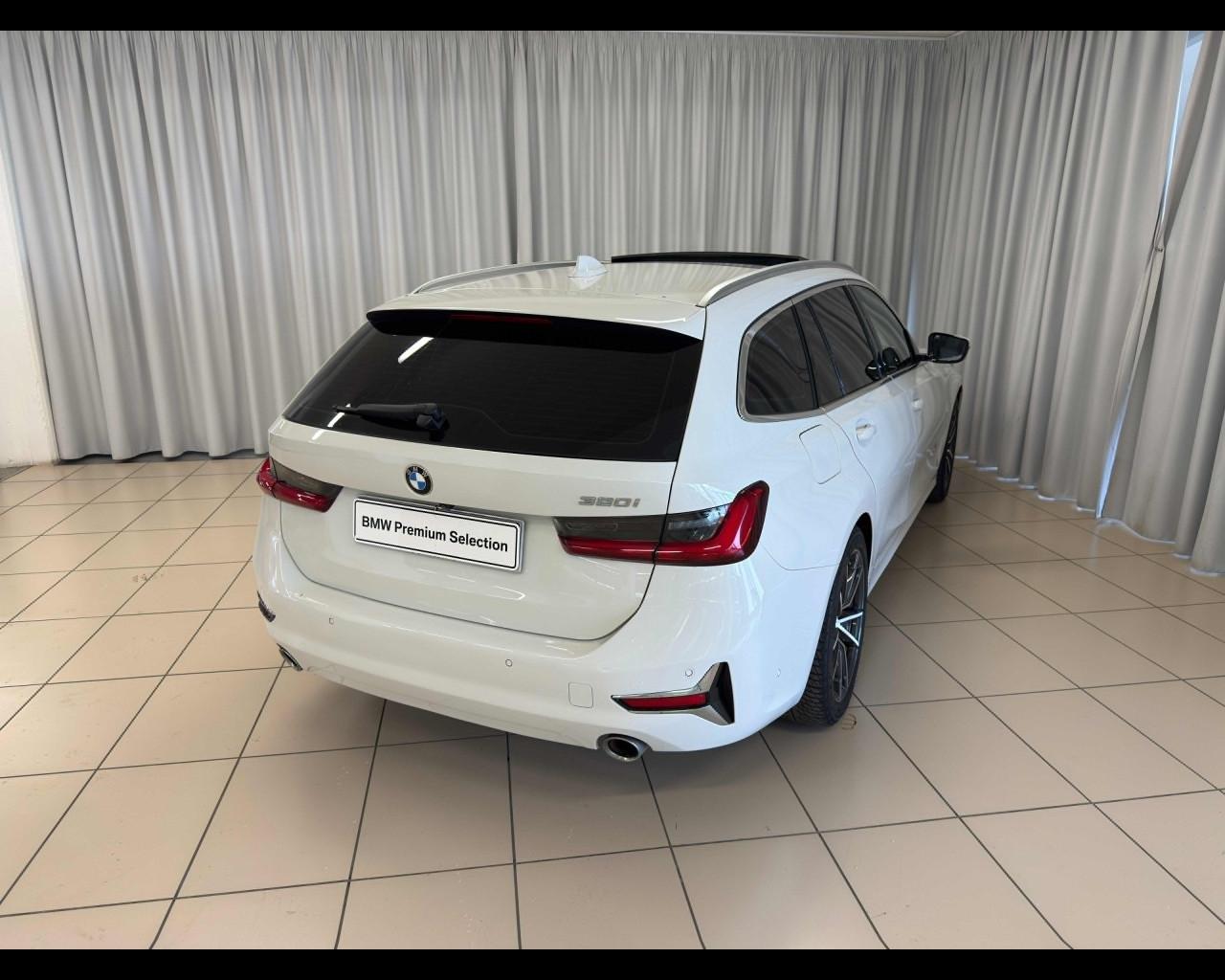 BMW Serie 3(G20/1-80/1) - 320i Touring Luxury