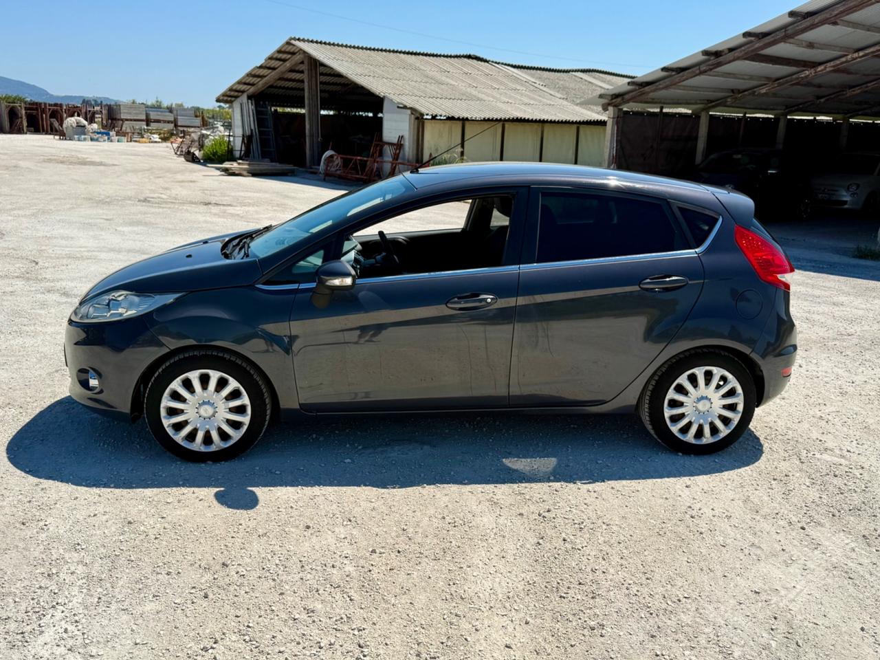 Ford Fiesta Titanium 1.2 Benzina Metano NEOPATENTATI