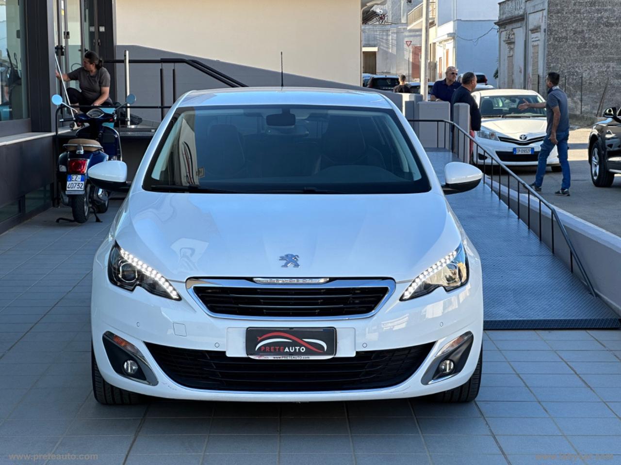 PEUGEOT 308 PureTech Turbo 130 S&S Allure