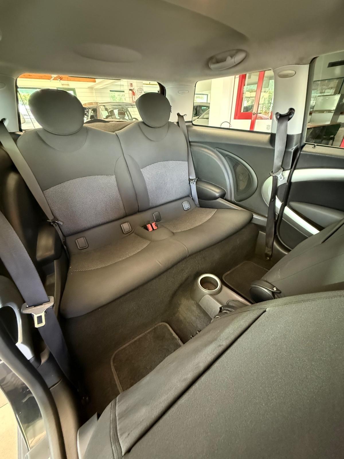Mini Cooper 1.6 Diesel Neopatentati