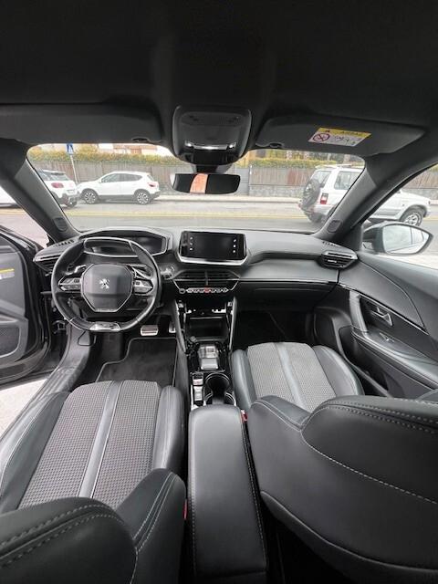 Peugeot 2008 BlueHDi 130 S&S EAT8 GT