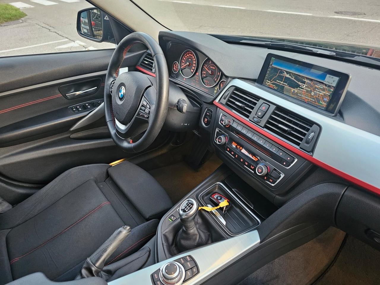 Bmw 316d 115cv Sport*Navi*Bi-Xeno*Tetto*Pdc*17*
