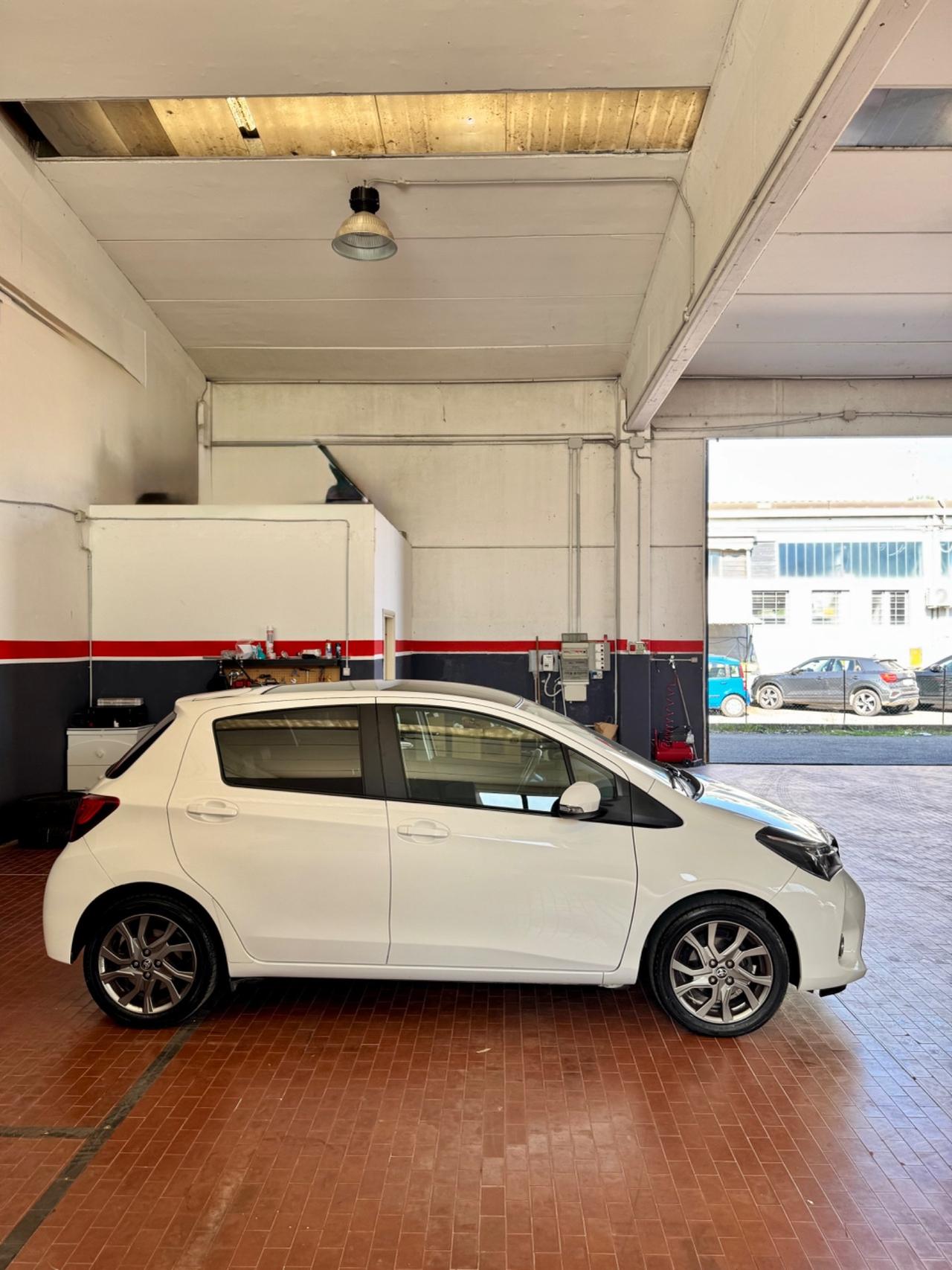 Toyota Yaris 1.3 5 porte Lounge