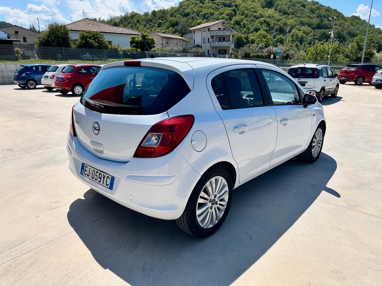 Opel Corsa 1.2 85CV 5 porte GPL