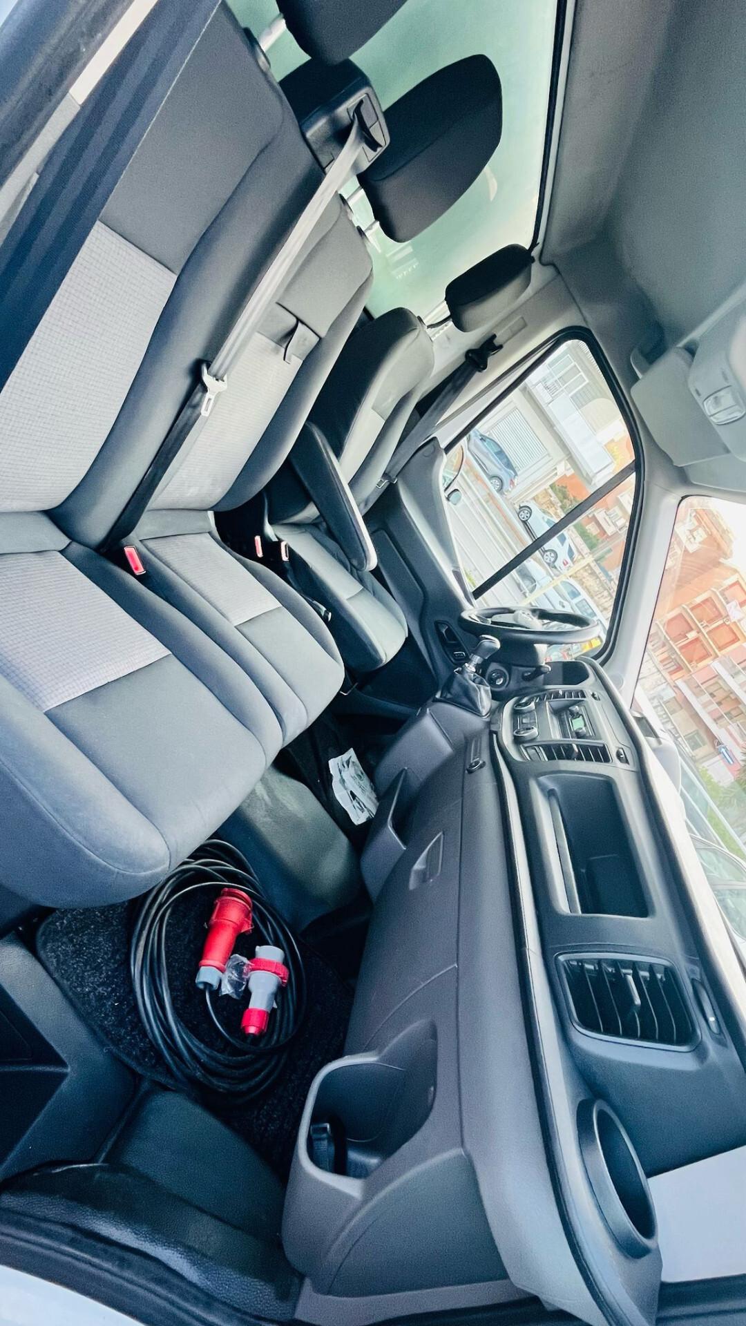 Ford Transit 350 2.0 HDT 170CV ISOTERMICO CON FRIGO