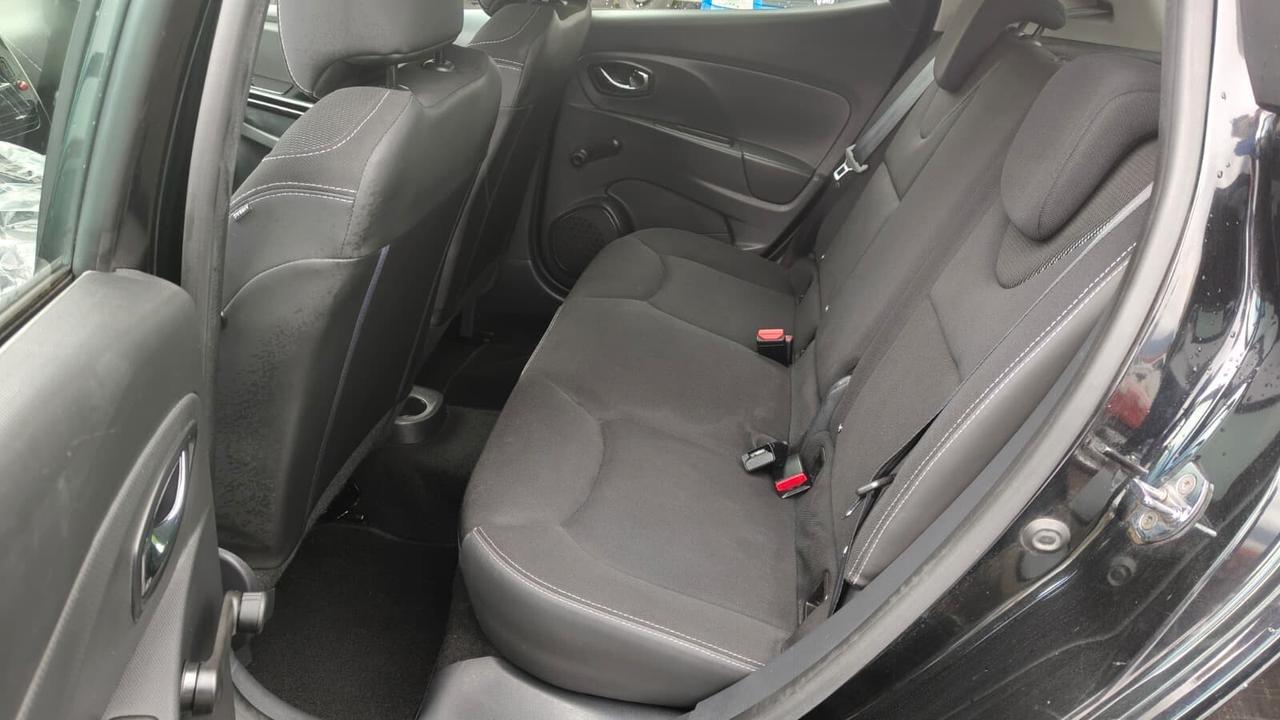RENAULT Clio 1.5 dCi 75 CV 5p Customer Natural