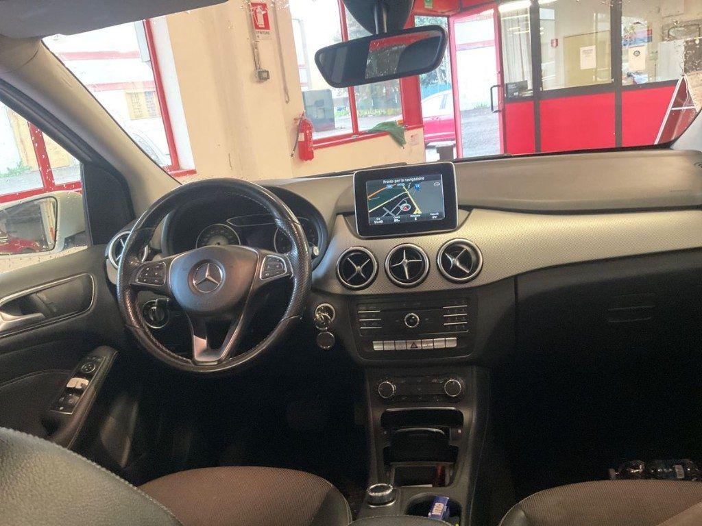 Mercedes-Benz B 200 Sport AUTOMATIC