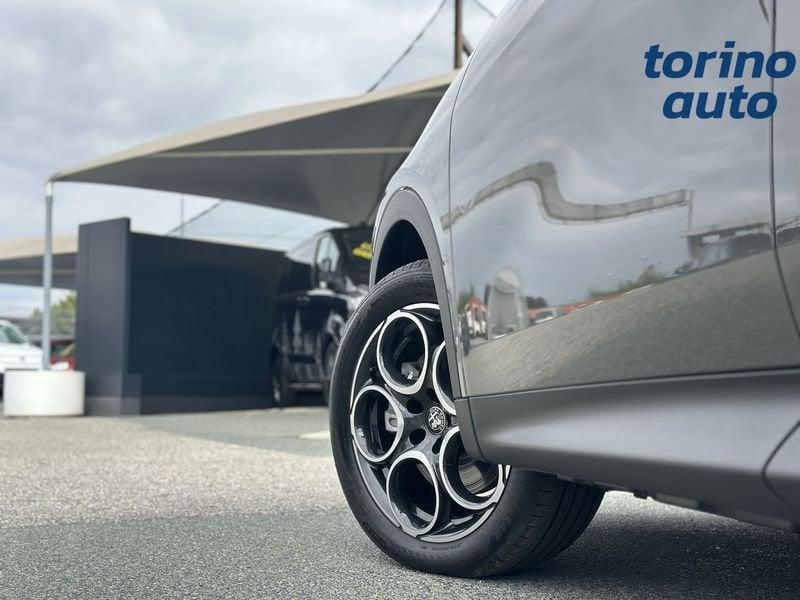 Alfa Romeo Tonale 1.3 Plug-in Hybrid Q4 270cv AT6 Sprint
