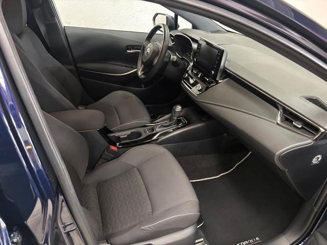 TOYOTA Corolla 1.8 Hybrid Business