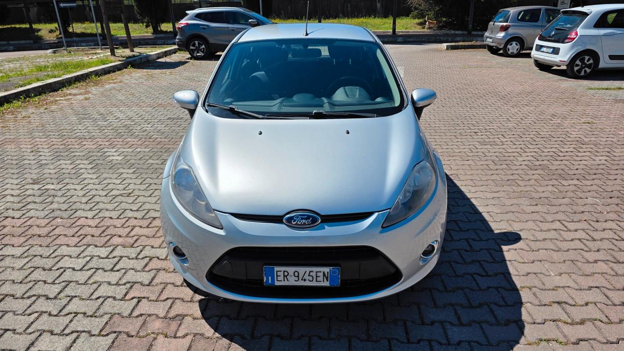 Ford Fiesta 1.4 5p. Bz.- GPL Titanium