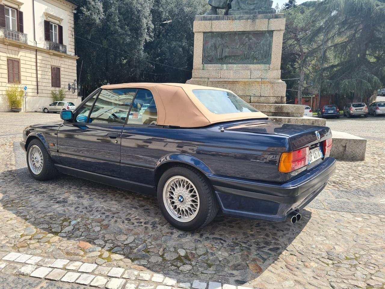 Bmw E30 325i Cabriolet M-TECHINIK