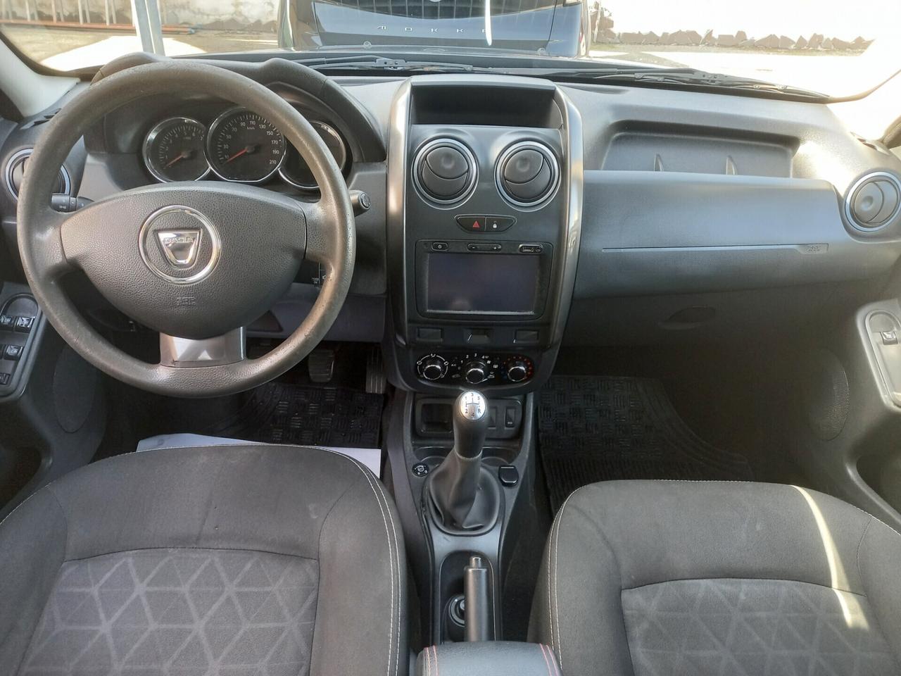 Dacia Duster 1.6 Gpl di Serie 105CV 4x2 Lauréate