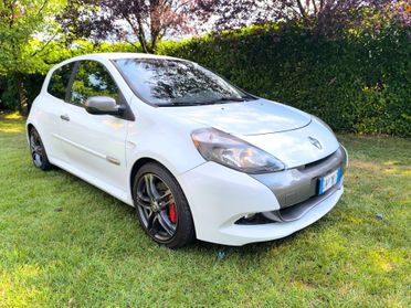 Renault Clio 2.0 16V 203CV RS CUP