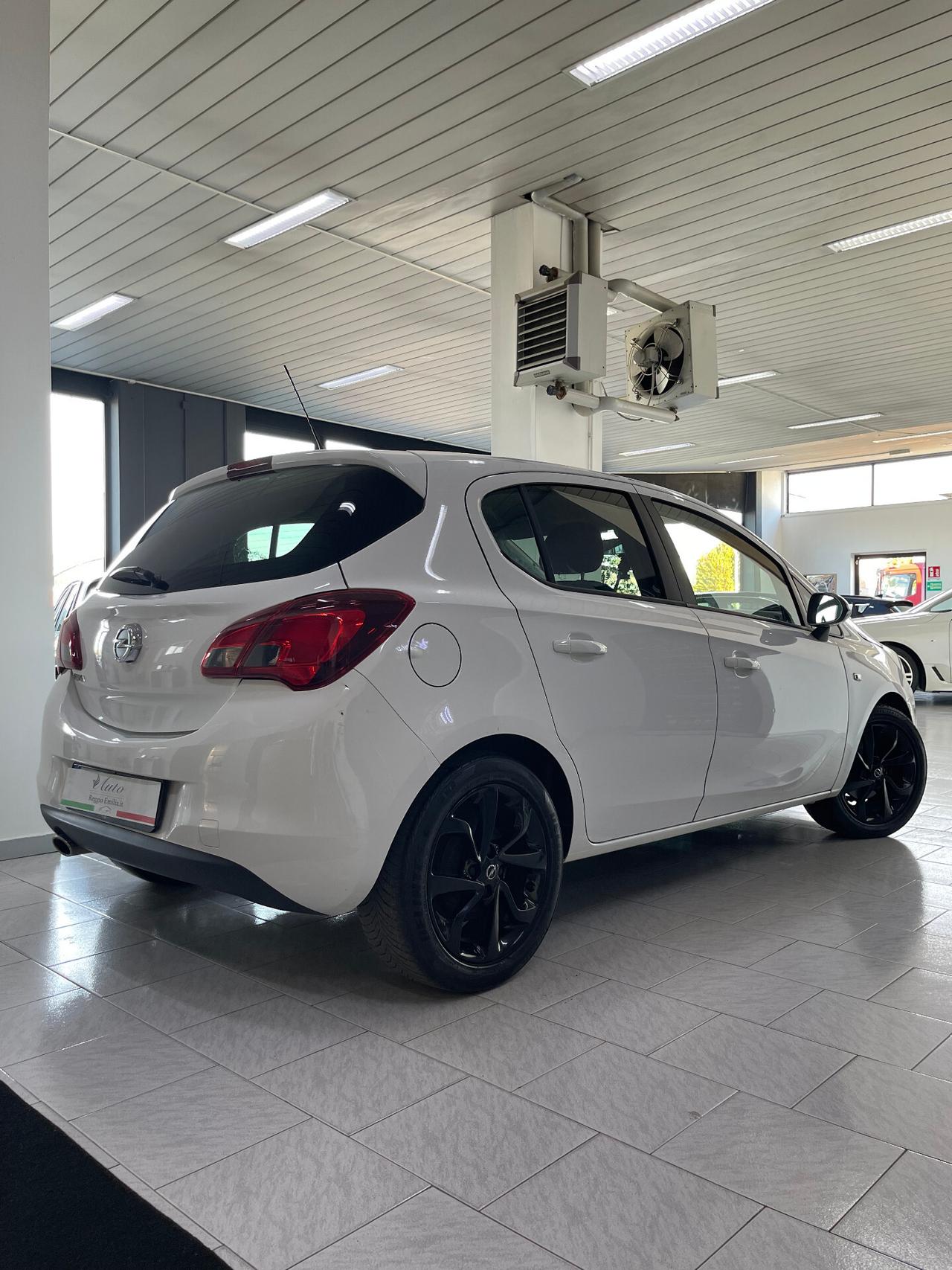 Opel Corsa 1.2 70 CV GPL 5p. b-Color