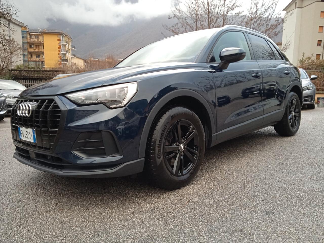 Audi Q3 / 2.0 TDI S tronic Advanced TETTO APRIBILE,