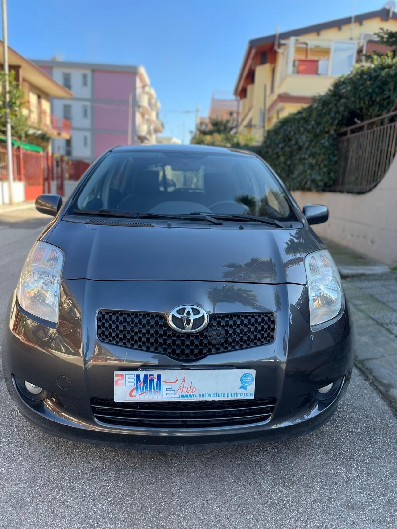 Toyota Yaris 1.4 D-4D 5 porte M-MT Navi