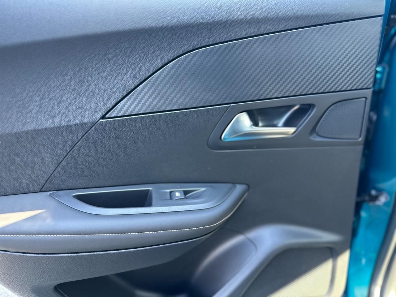 PEUGEOT 2008 II 2023 - 2008 1.2 puretech Allure s&s 100cv