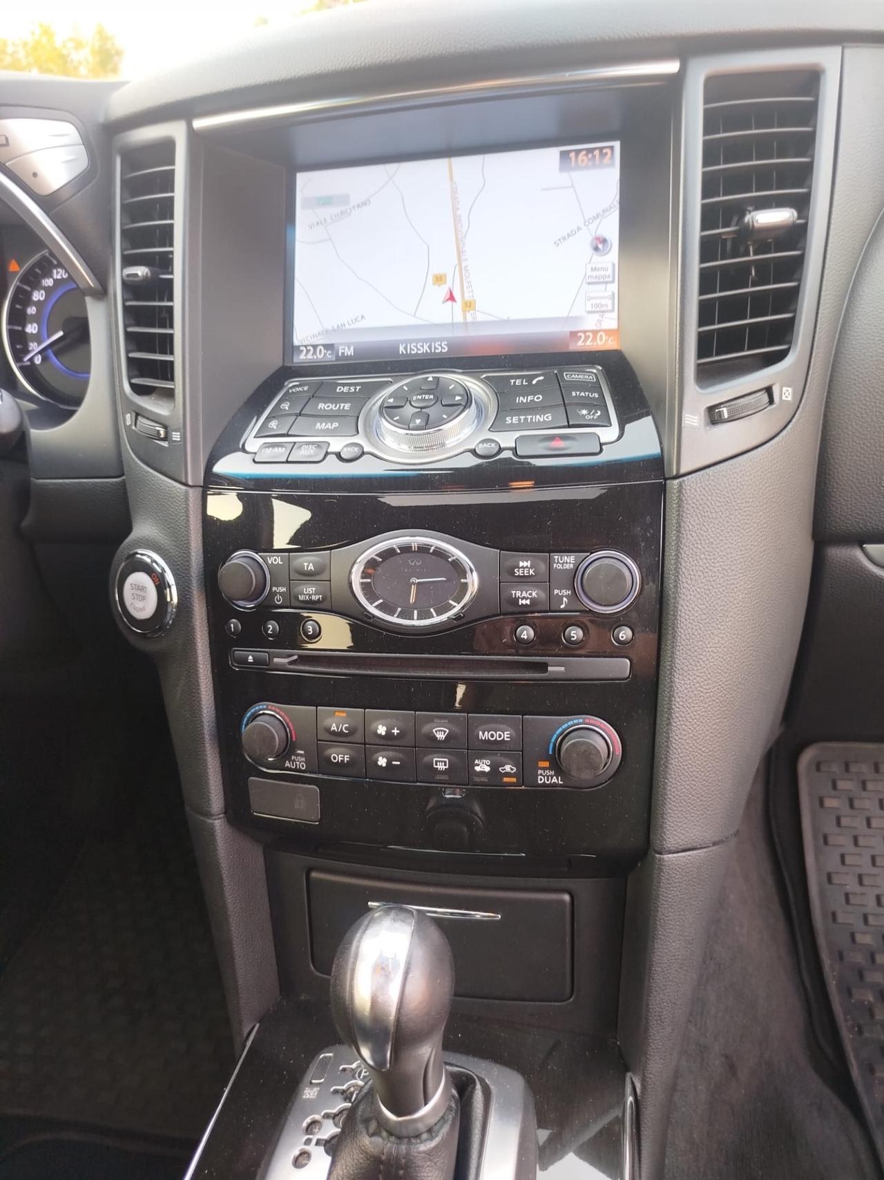 Infiniti QX70 3.0 diesel V6 AT S Premium