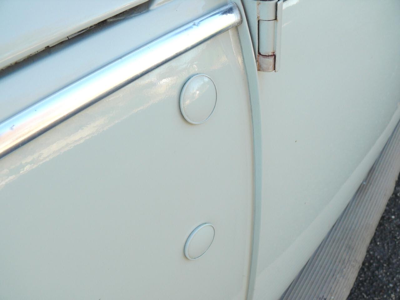 Volkswagen Maggiolino VETRO PIATTO (M1260)