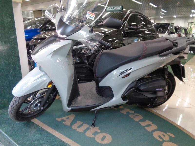 Honda SH 350 Sport soli 700 Km
