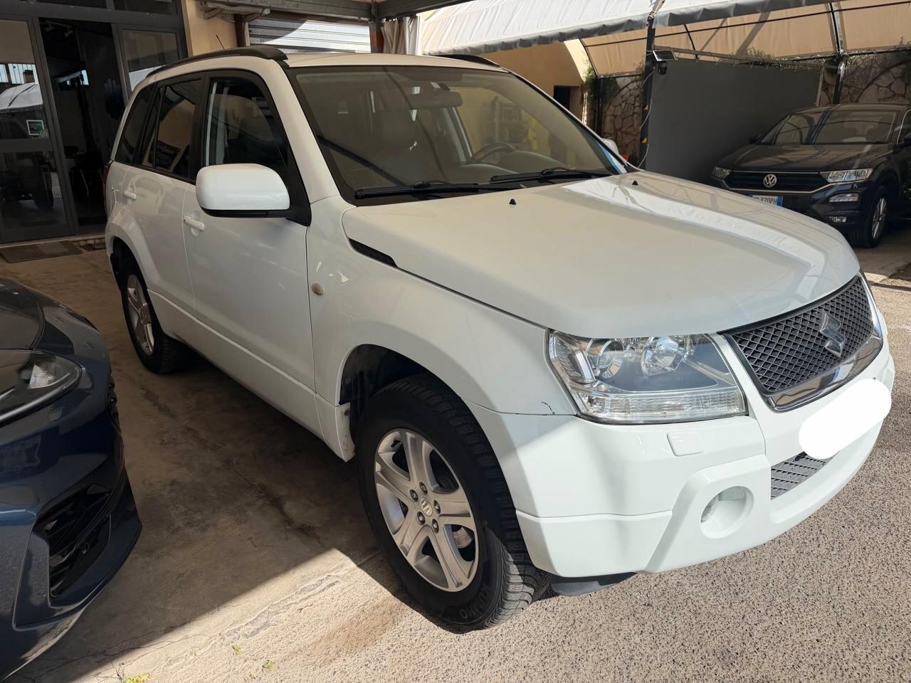 SUZUKI GRAND VITARA 2008 1.9 DDiS 4X4 – TETTO APRIBILE – KEYLESS – FRIZIONE NUOVA