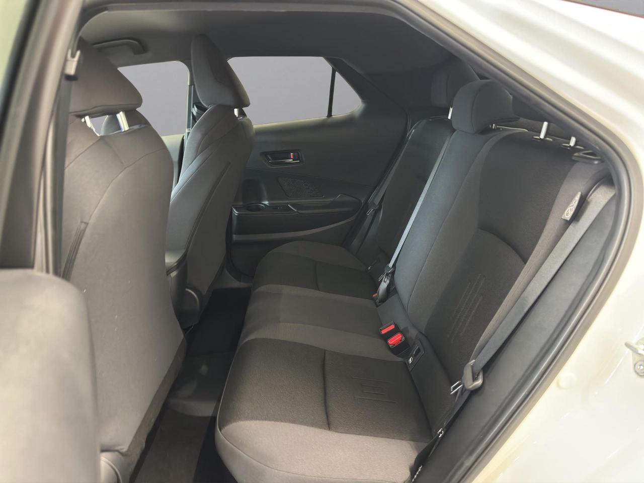 Toyota C-HR 2.0 phev Trend fwd e-cvt