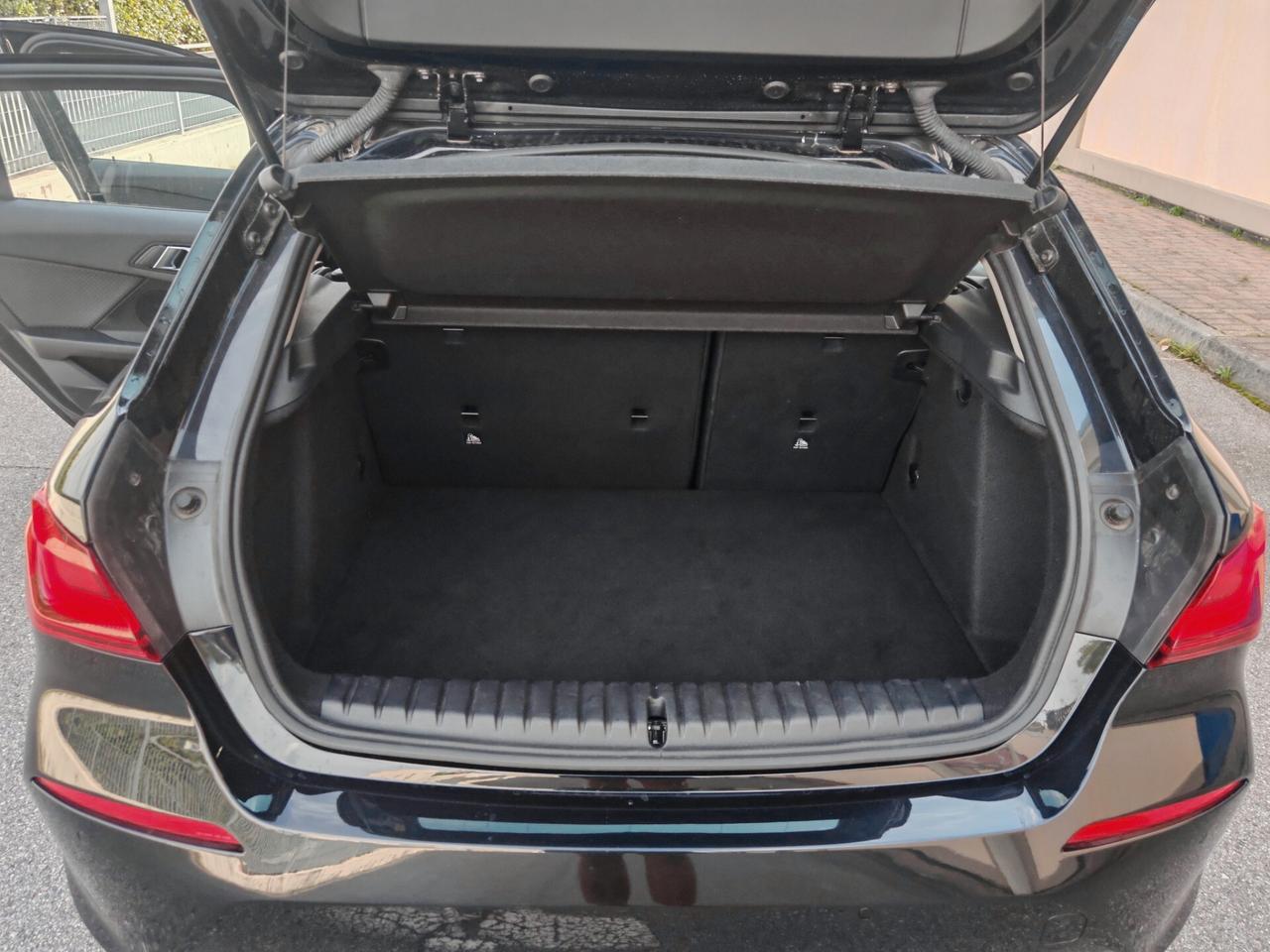 Bmw 116 OK NEOPATENTATI UNIPROPRIETARIO GARANZIA