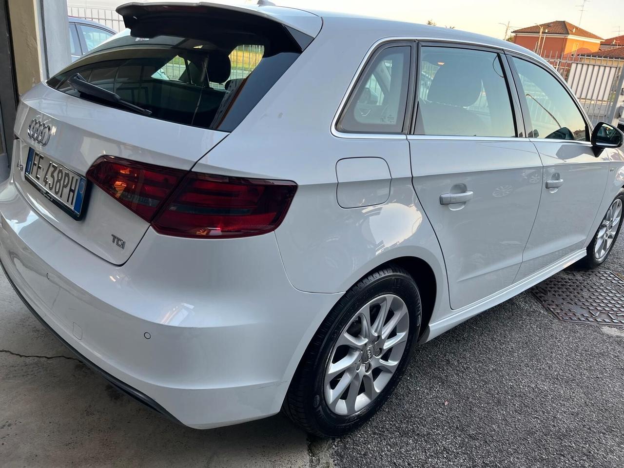 Audi A3 SPB 1.6 TDI clean diesel S tronic Ambition