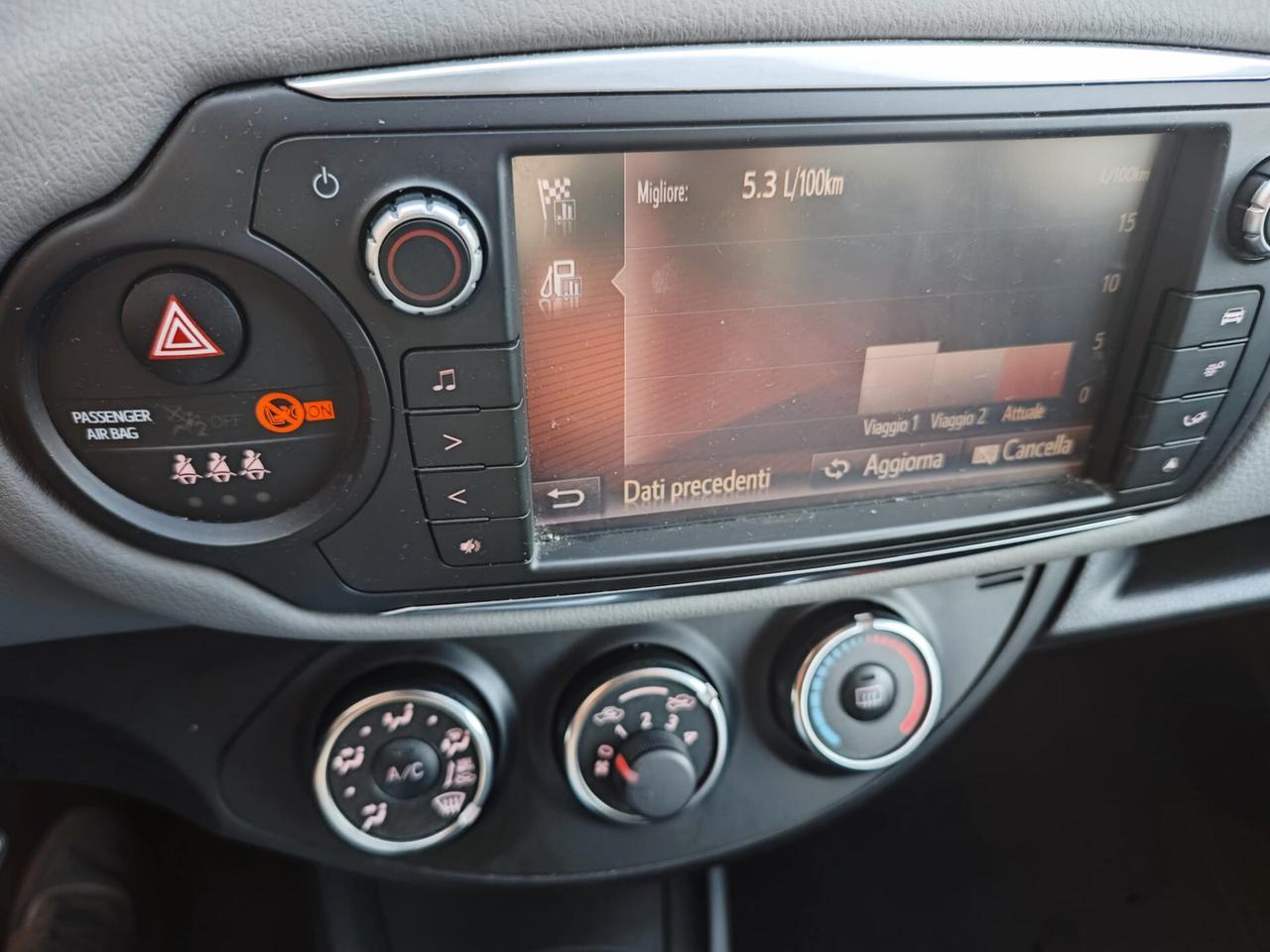 Toyota Yaris 1.5 5 porte Lounge