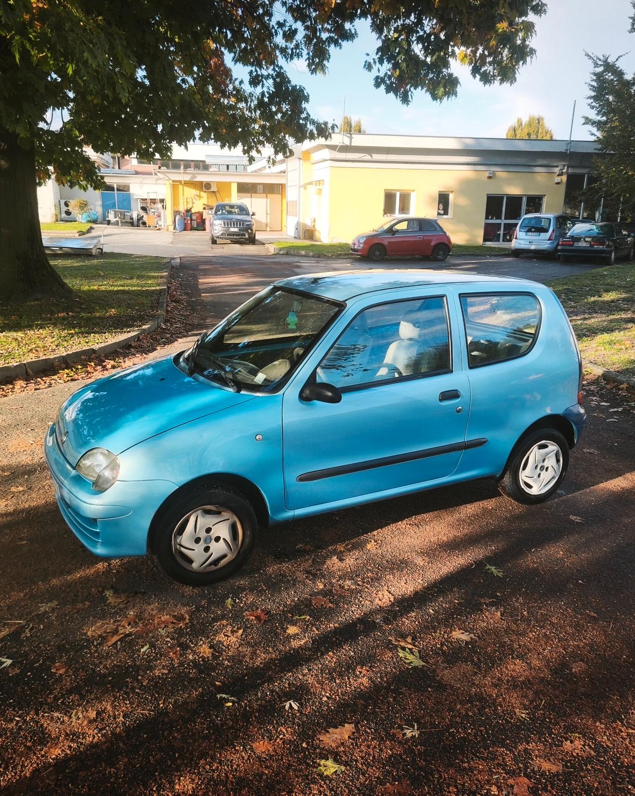 Fiat 600 1.1 Class bi-color