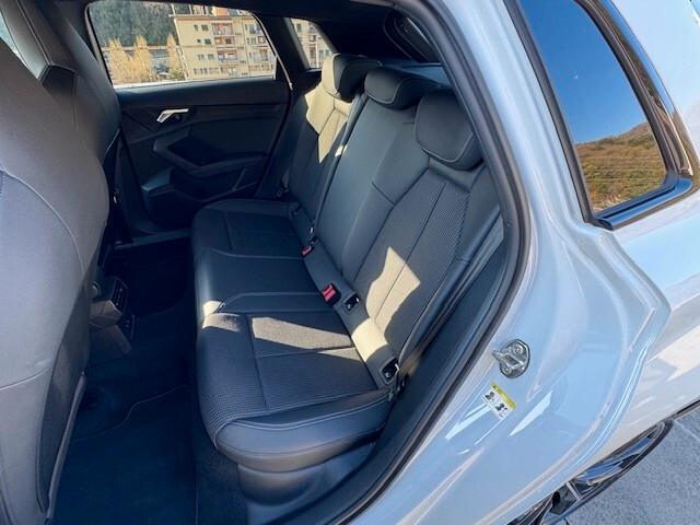 Audi A3 S-Line Sportback 35 1.5 tfsi 150cv