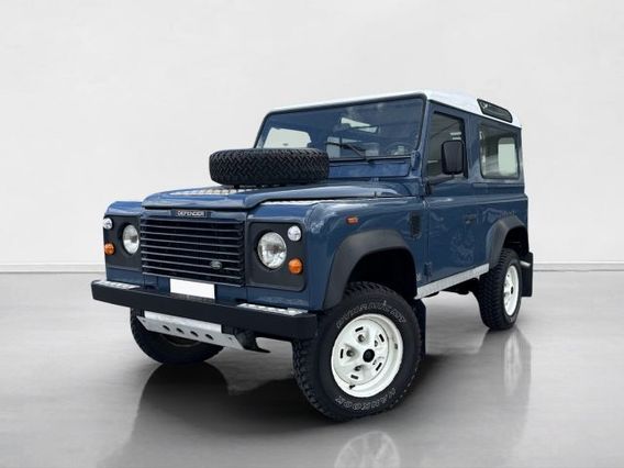 Land Rover Defender 90 - informazioni tecniche, prezzo, allestimenti -  AutoScout24