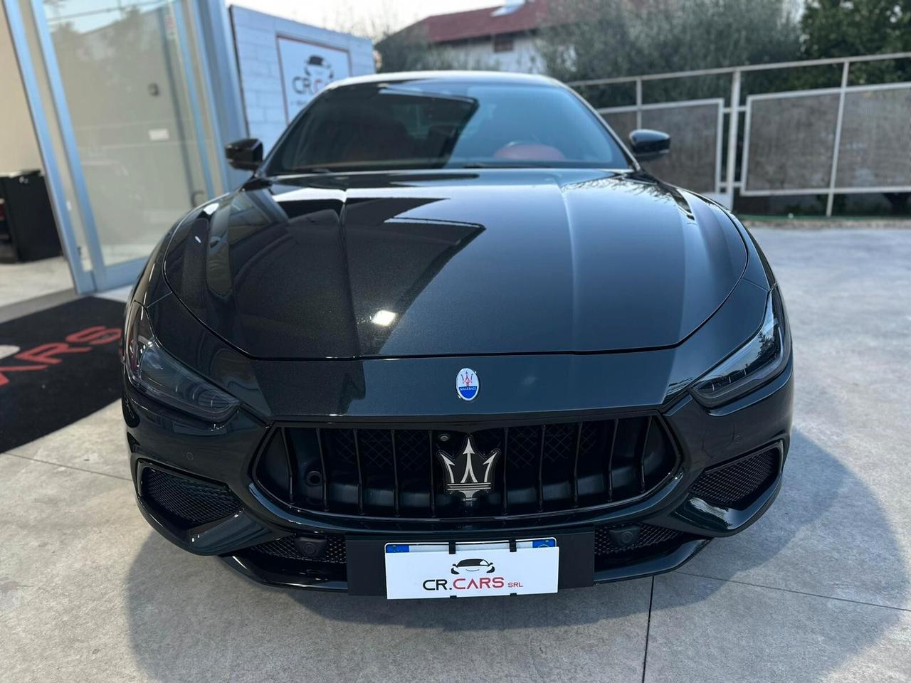 Maserati Ghibli V6 430 CV Q4 Gransport