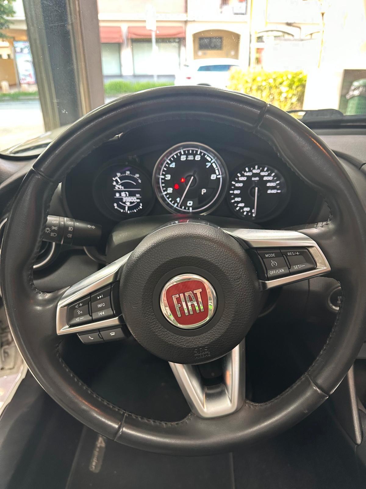 Fiat 124 Spider 1.4 MultiAir AT6 Lusso