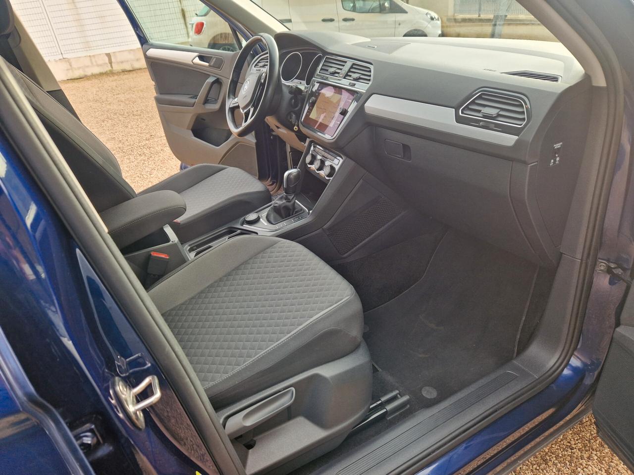 Volkswagen Tiguan 2.0 TDI SCR DSG Business BlueMotion Technology