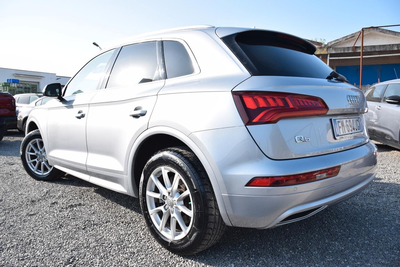 Audi Q5 4x4 2.0TDI 190CV quattro - AUTOM. S-Tronic S-LINE PLUS PACK NAVI LED ADAS SENSORI