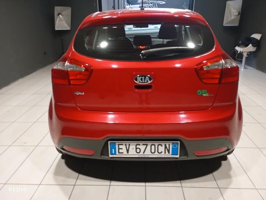 Kia Rio del 2014 BENZINA / GPL FINO AL 2034