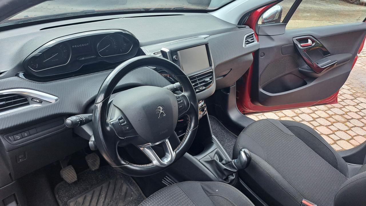 Peugeot 208 PureTech 82 5 porte Allure OK NEO PATENTATI