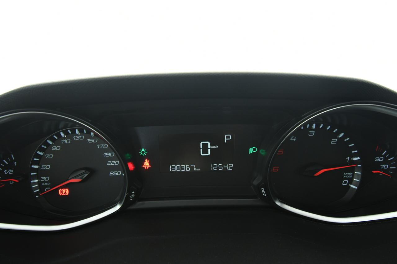 PEUGEOT 308 SW 1.6 bluehdi Allure s&s 120cv eat6 COMMERCIANTI+APP CONNECT