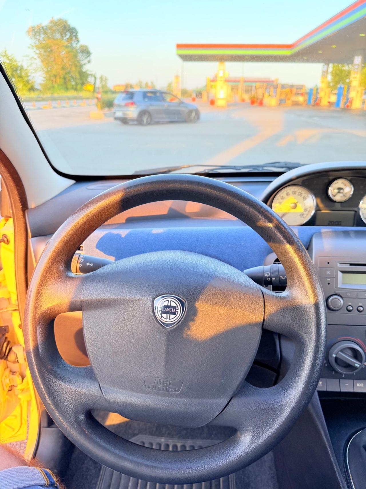 Lancia Ypsilon 1.2 Argento
