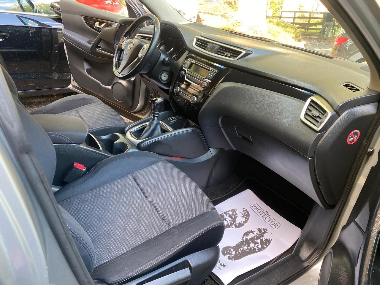 Nissan Qashqai 1.5 dCi Tekna 110CV GARANZIA 1 ANNO