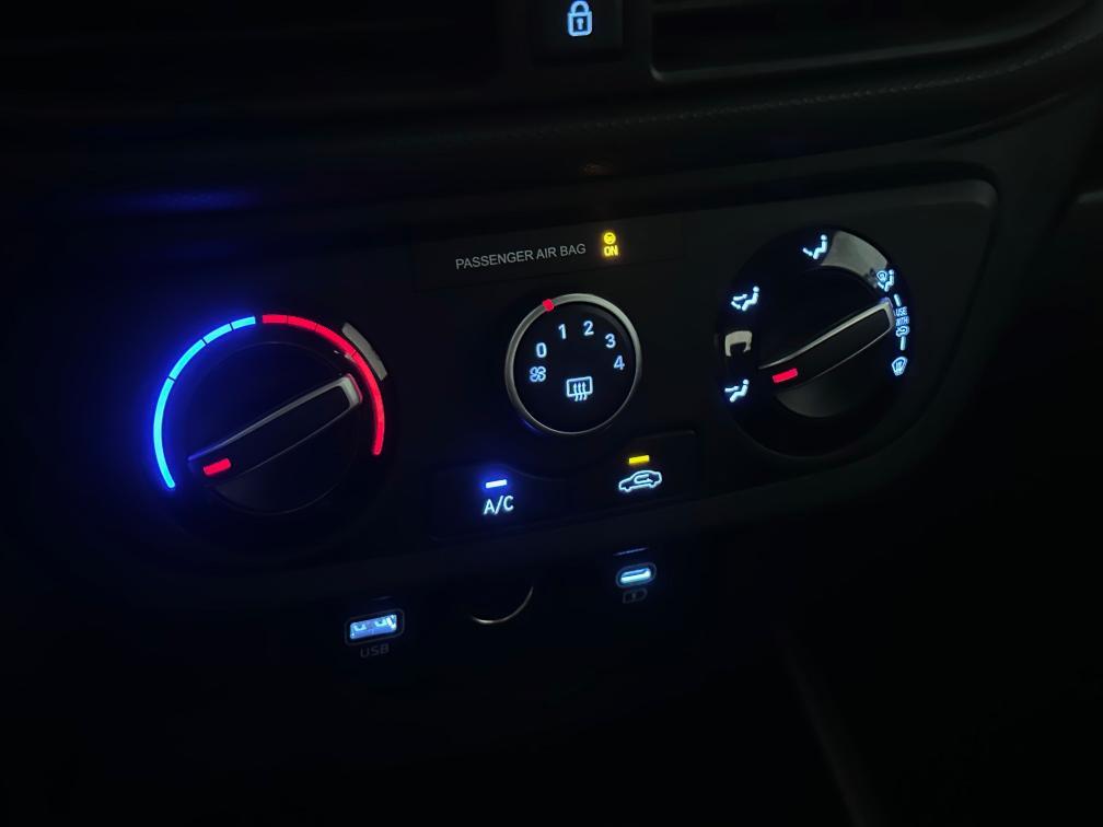 HYUNDAI i10 1.0 MPI Connectline KM ZERO