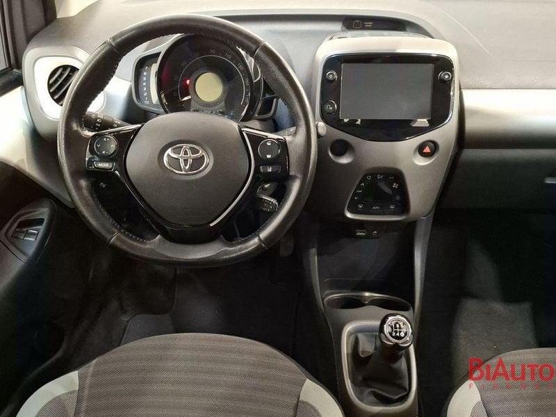 Toyota Aygo Aygo 5p 1.0 x-play 72cv
