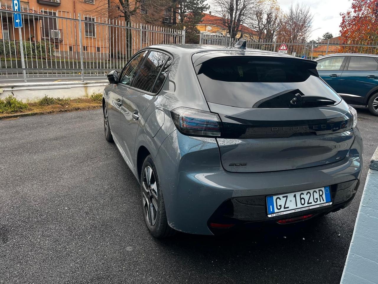 Peugeot 208 PureTech 100 Stop&Start 5 porte Allure