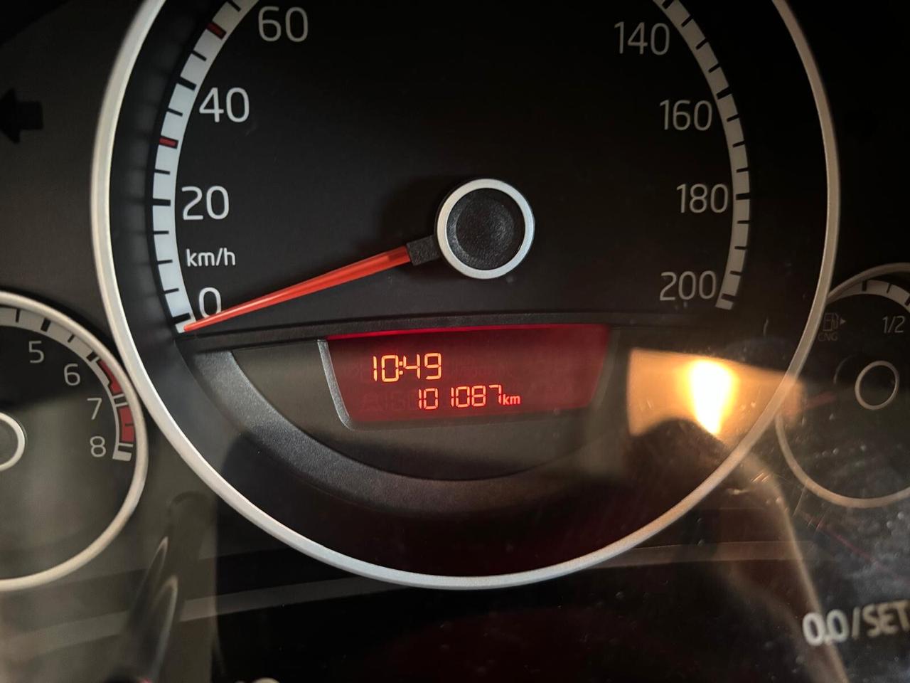 VOLKSWAGEN UP ANNO 2016 BZ METANO ADATTA NEOPATENTATI KM 100 MILA