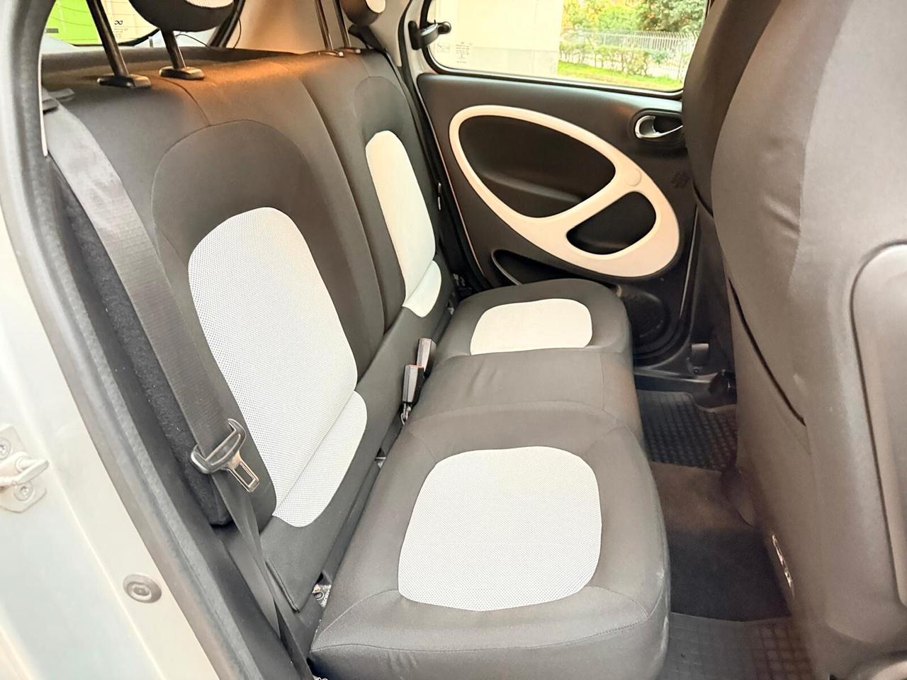 Smart ForFour 70 1.0 Passion 01/2016