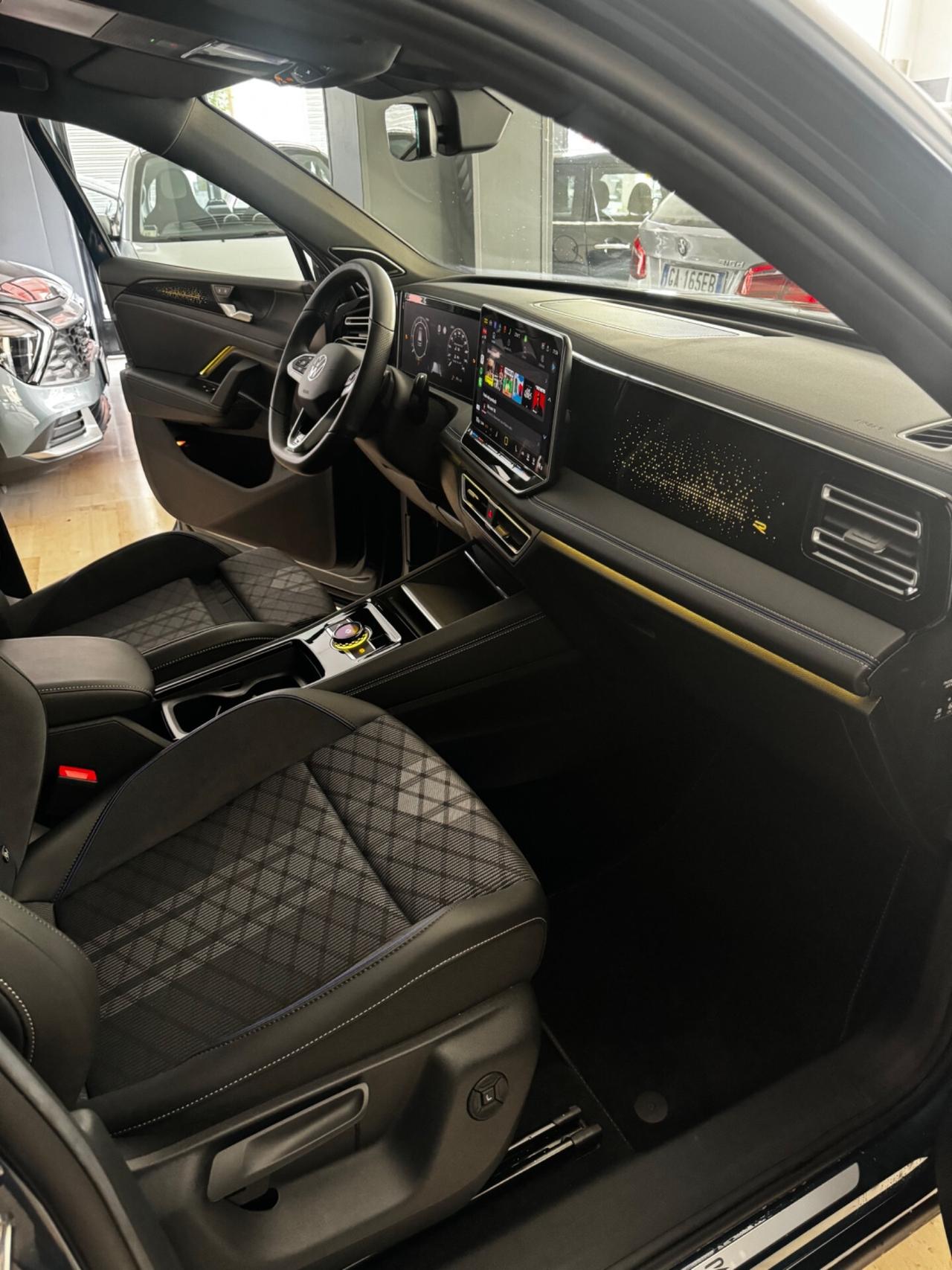 Volkswagen Tiguan 2.0 TDI 193CV DSG 4MOTION R-Line