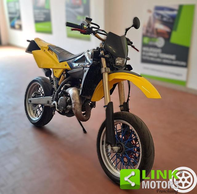 HUSQVARNA SM 125 S .