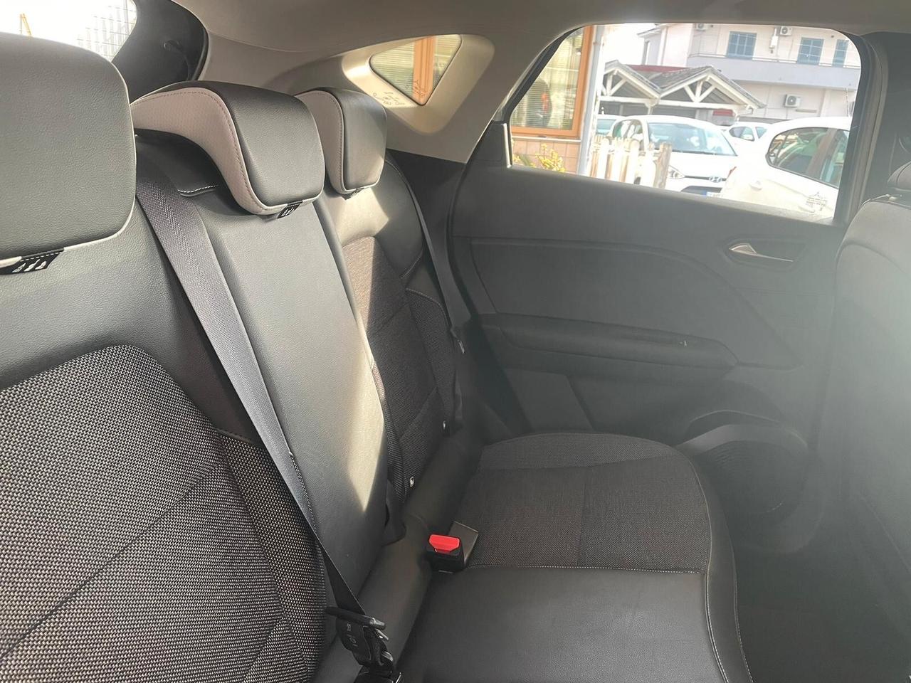 Renault Captur Full Hybrid E-Tech Intens