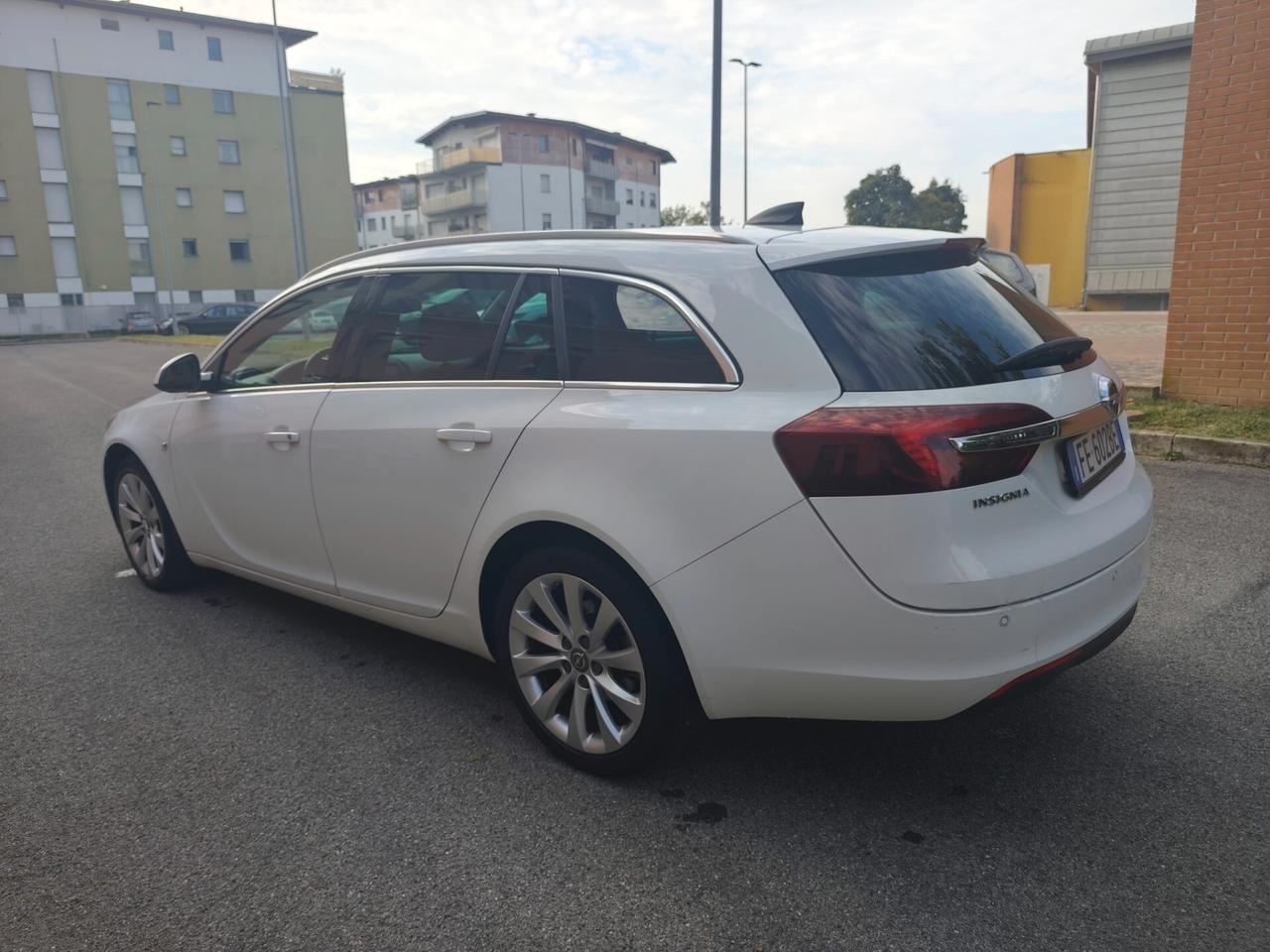 Opel Insignia 1.6 CDTI euro 6b Sports Tourer automatic